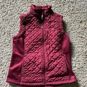 Van Heusen Maroon Zippered Quilted Vest